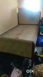 Single bed 3 years old size 4x7