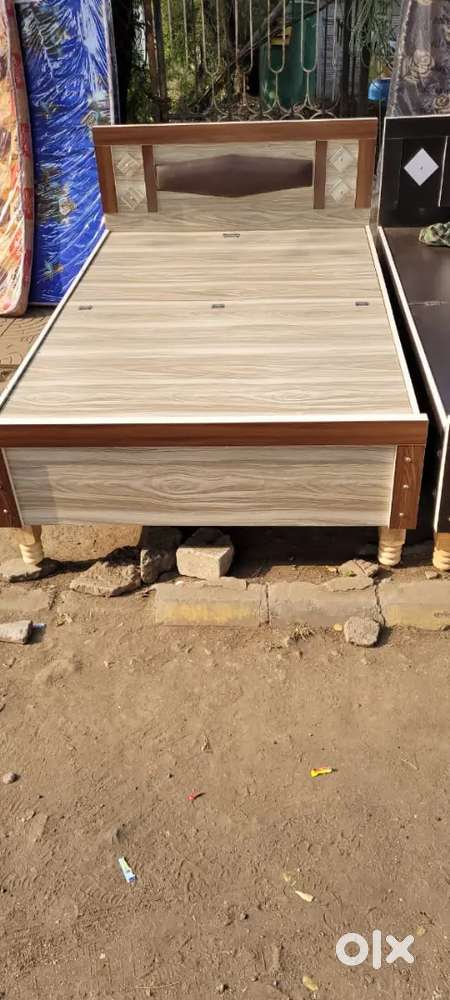 (SHANDAR FURNITURE)  NEW  DISIGNER  DOUBLE BED