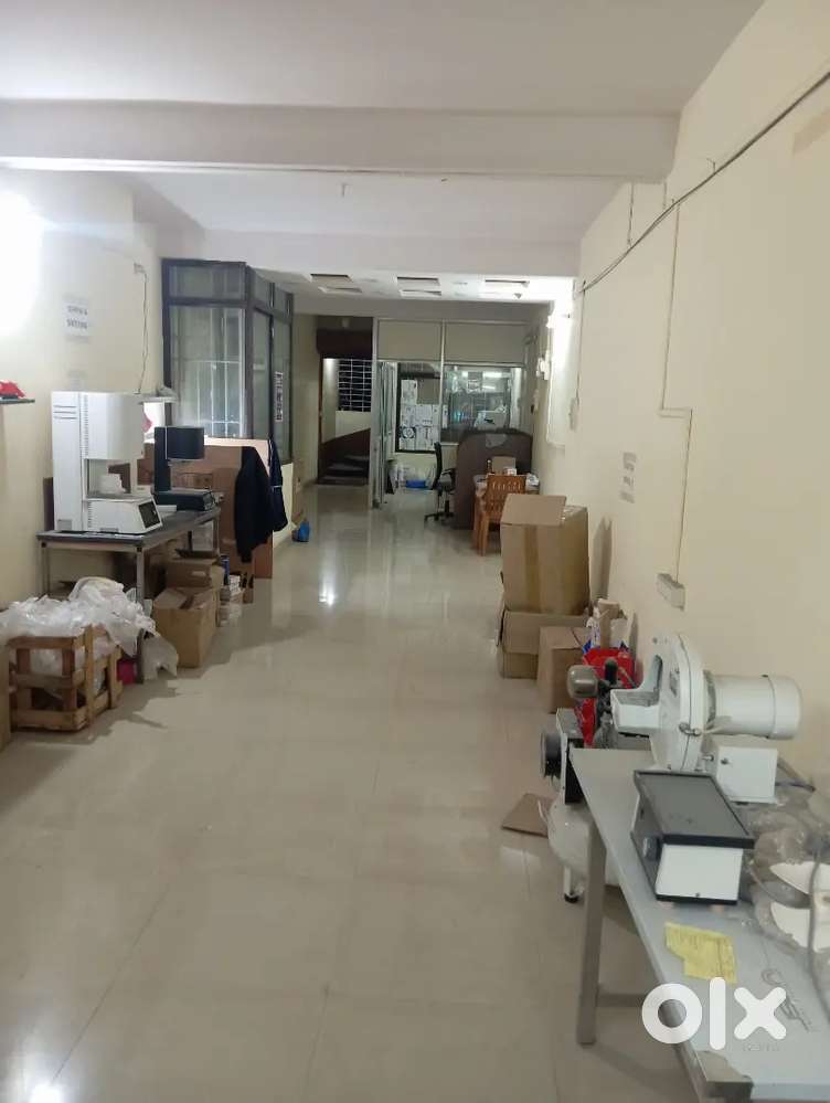 Hall to Let for Commercial use