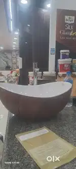 Girle and boys required for Salon and Resturent