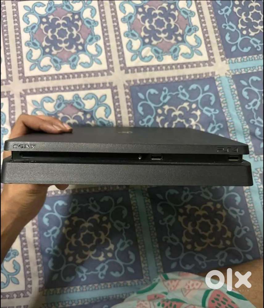 Sony ps4 slim 1 tb