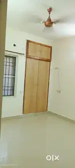 1200 SQFT PLOT WITH INDIVIDUAL HOUSE FOR SALE VELACHERY