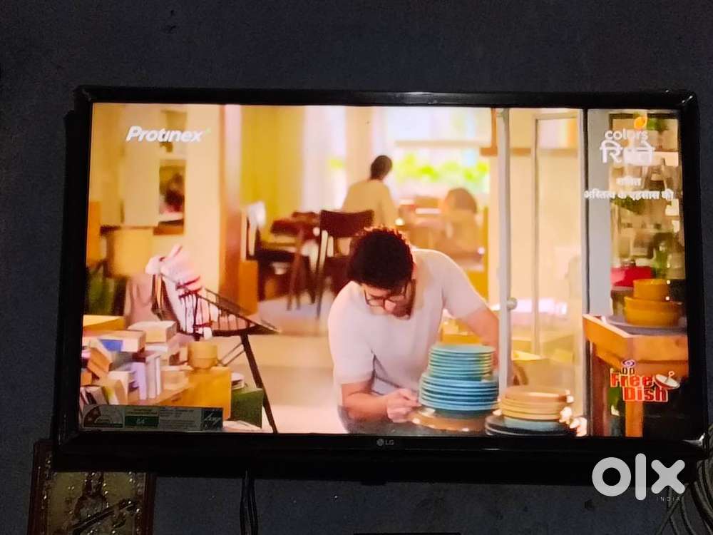 Lg tv 2 years old 32 inch