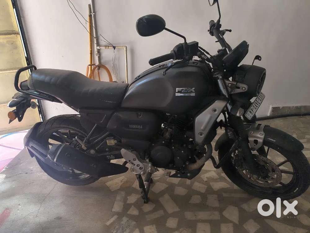 I want to sell my bike yamaha Fzx ..new khadi hai jabse le hai ..