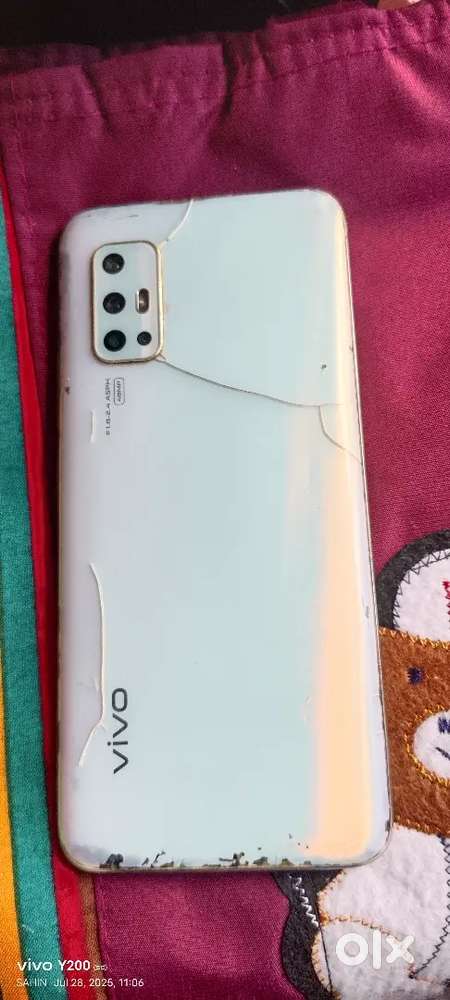 V17 display broken back glass broken