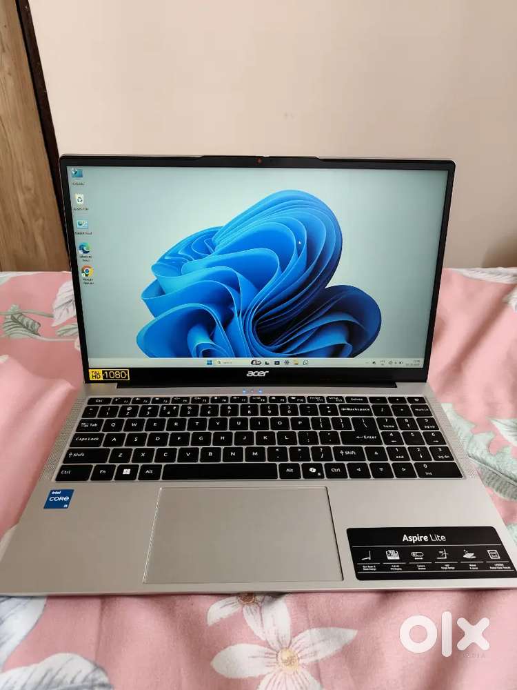 Acer aspire lite AL15-52H in Excellent condition.