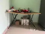Foldable dining table