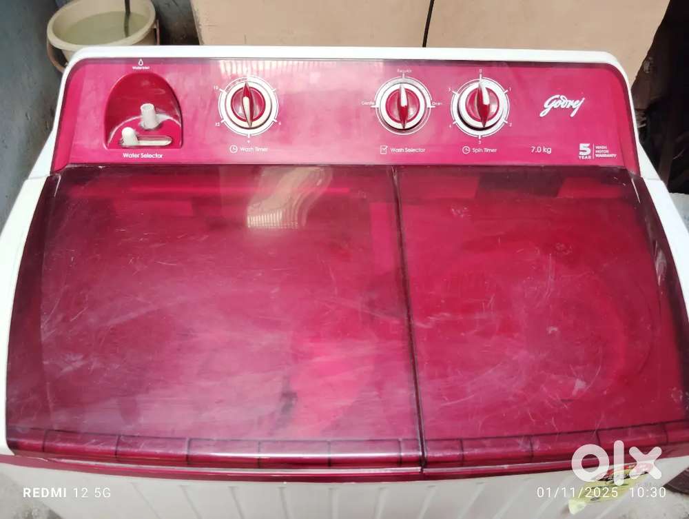 Godrej semi automatic washing machine new condition