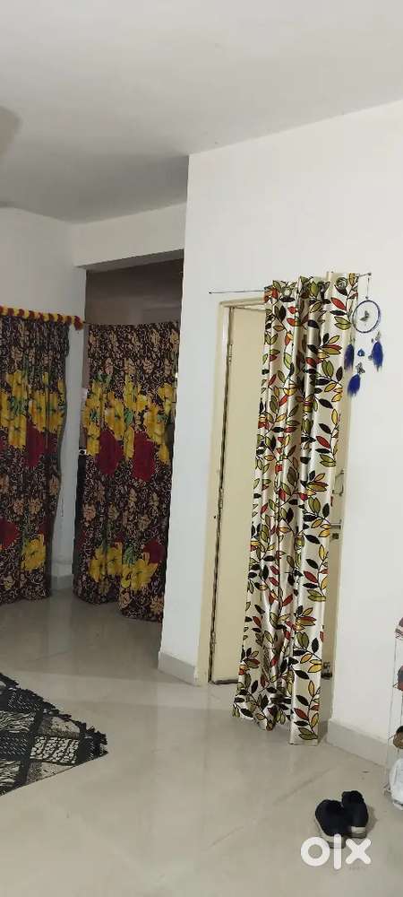 Need roommate only girl