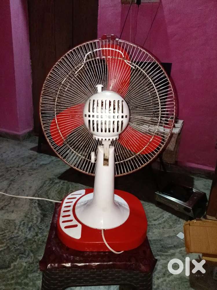 Table fan Pink and white colour