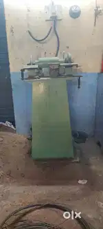 Centering Nails makong machine