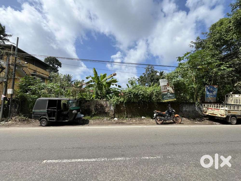 50 cent commercial plot for sale near vyttila hub