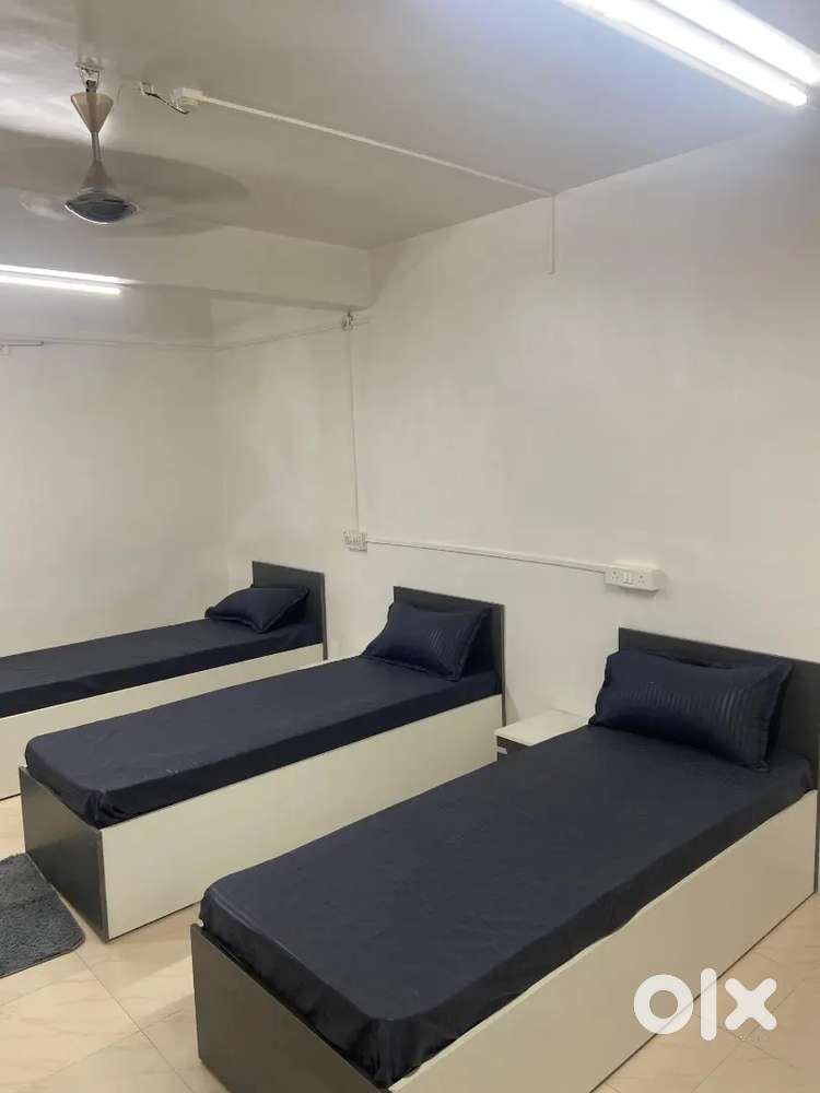 Posh Roadtouch  PG Or Hostel Avl For Girls or Women at Vanaz Kothrud .