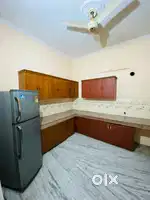 2 BHK FURNISHED FLOOR / ON ROAD PROPERTY