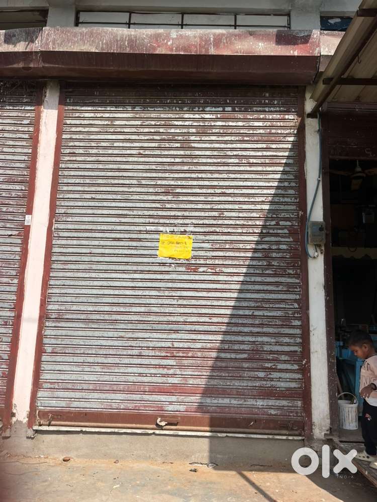 Shop near bye ali furniture