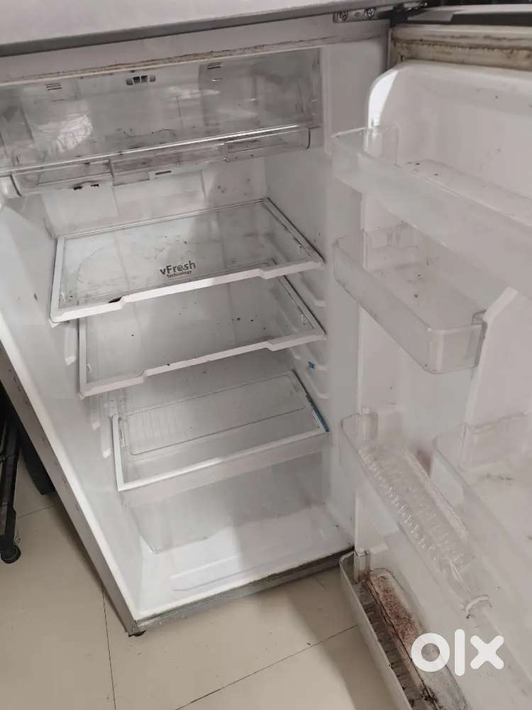 Kelvinator double door fridge