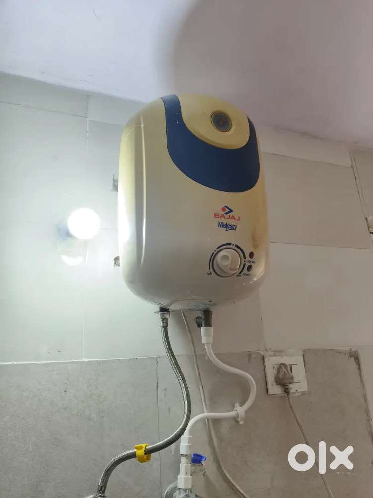 Bajaj majesty geysar