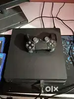 PS4 slim Best condition