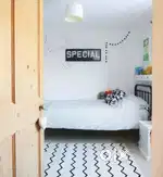Room,kichn Available for rent .disent Student