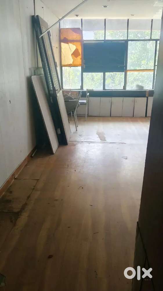 Commercial space for rent sector 44 c Chd.