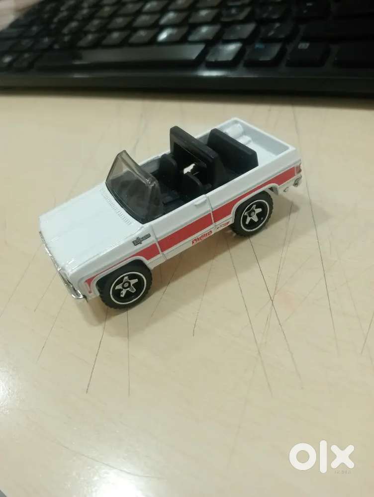 75 chevy Blazer Hotwheels