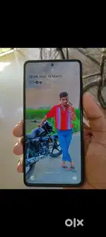 Samsung A52s 5g hai bilkul ok phone hai