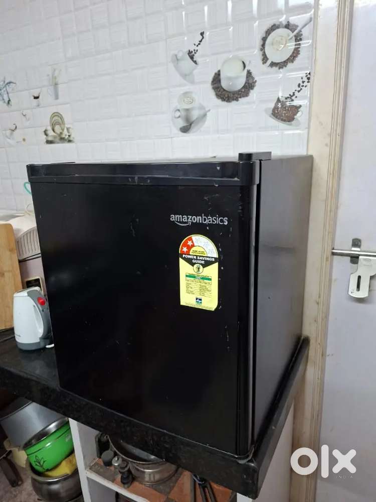 Mini fridge