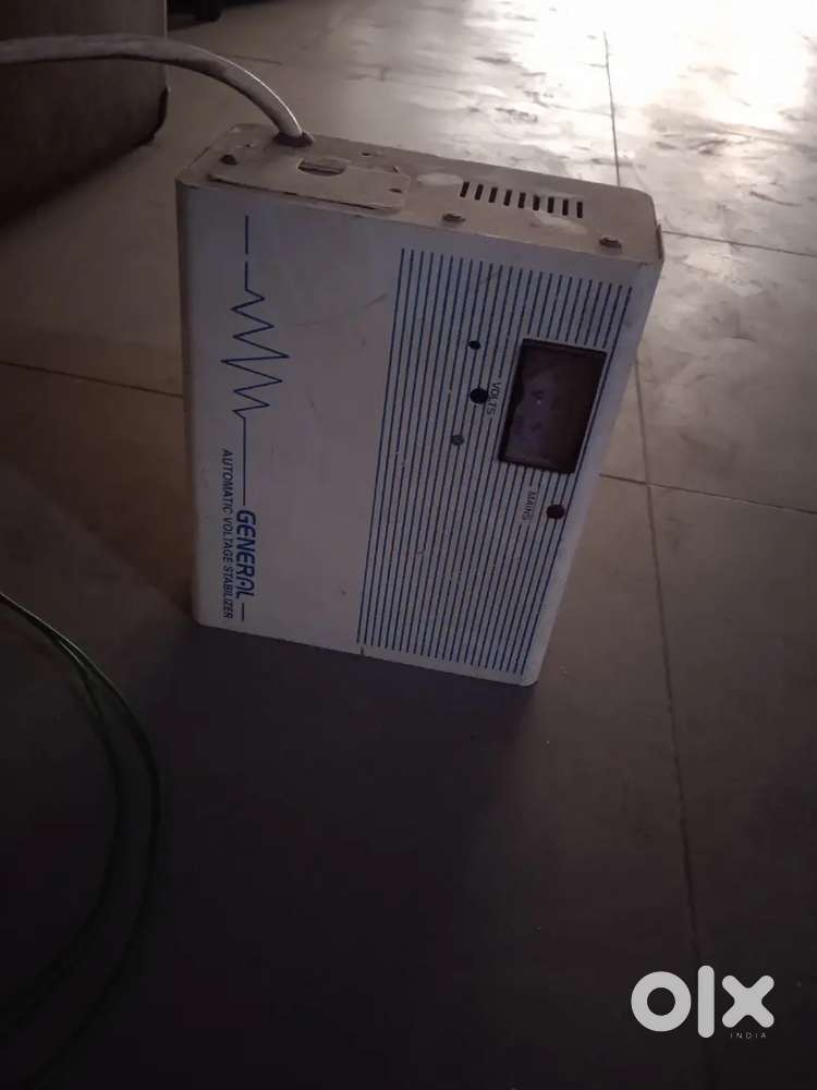 Automatic voltage stabilizer