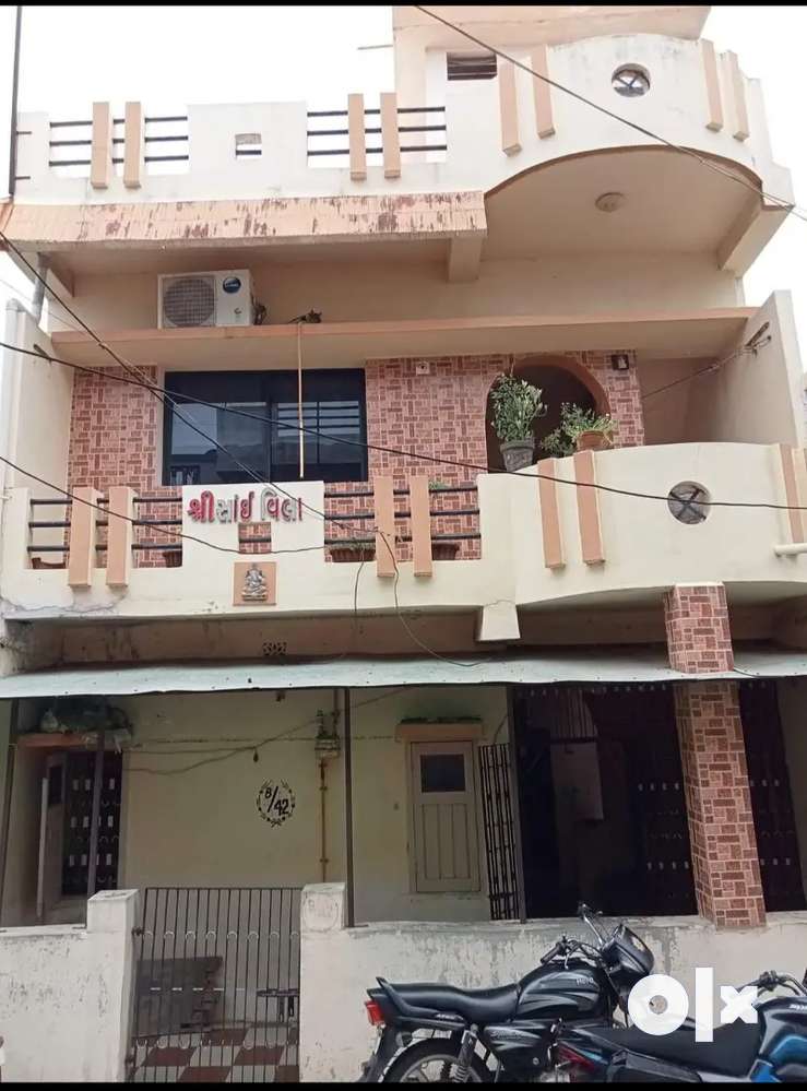 3BHK HOUSE IN GOOD CONDITION