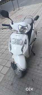 Honda Activa i White