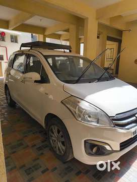 Maruti Suzuki Ertiga 2017 CNG & Hybrids 124227 Km Driven