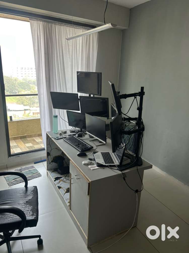 Computer table & Sofa