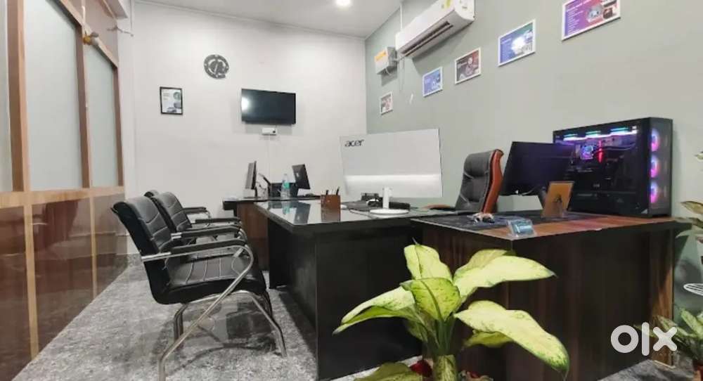 Office/shop space for rent in main road college square