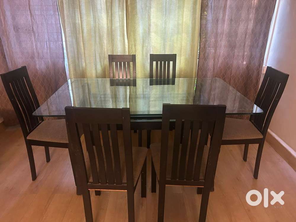 dining table with chairs