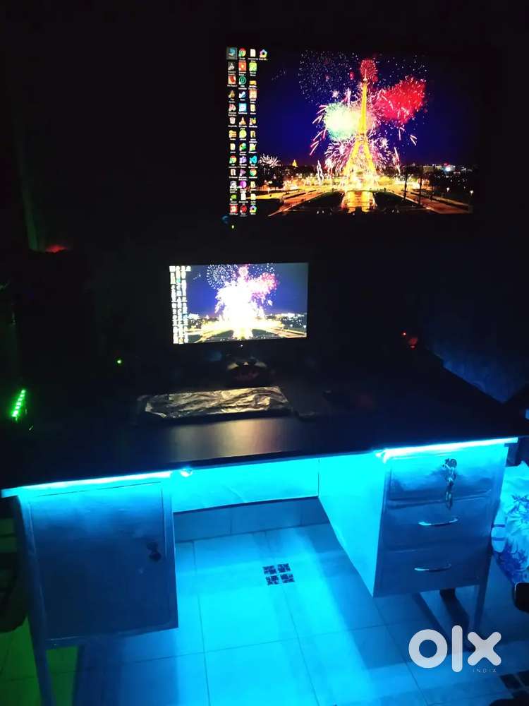 Gaming PC with Monitor