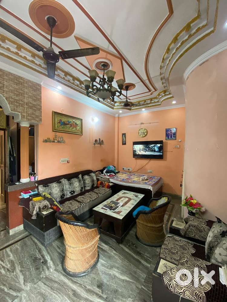 corner plot 3 floor 5 bhk house for sale