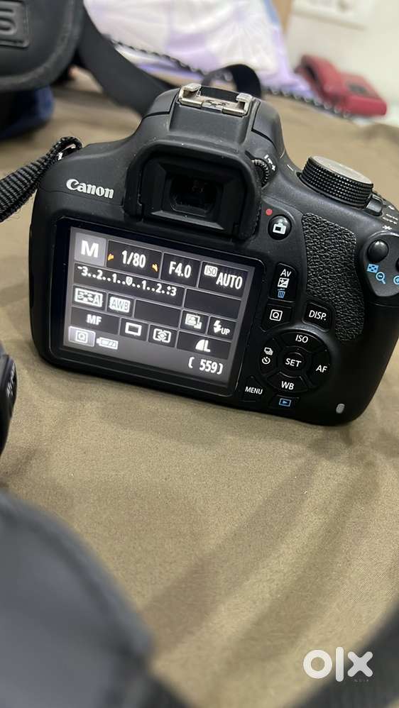 Canon 1200 D