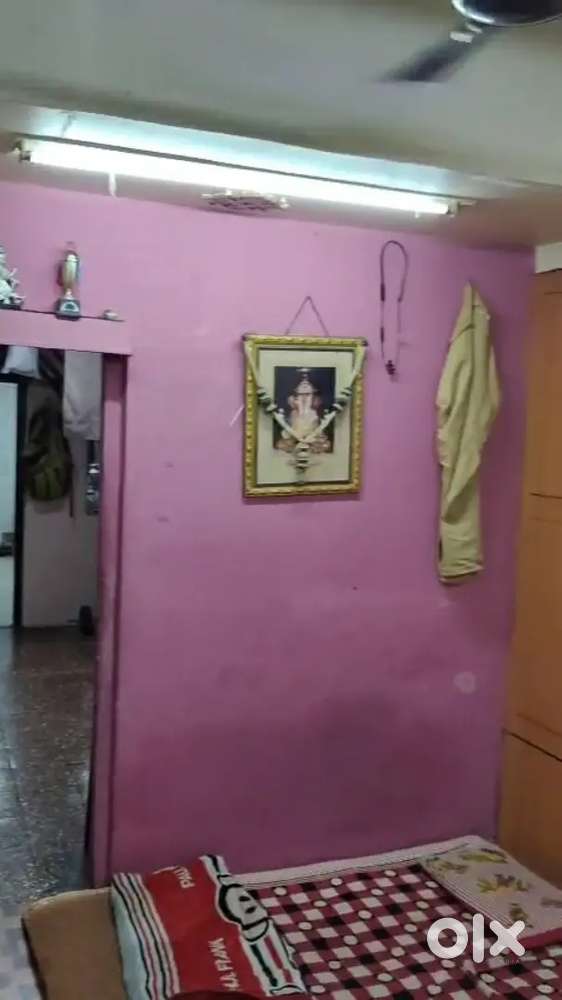 1-2 roommate required (boys)