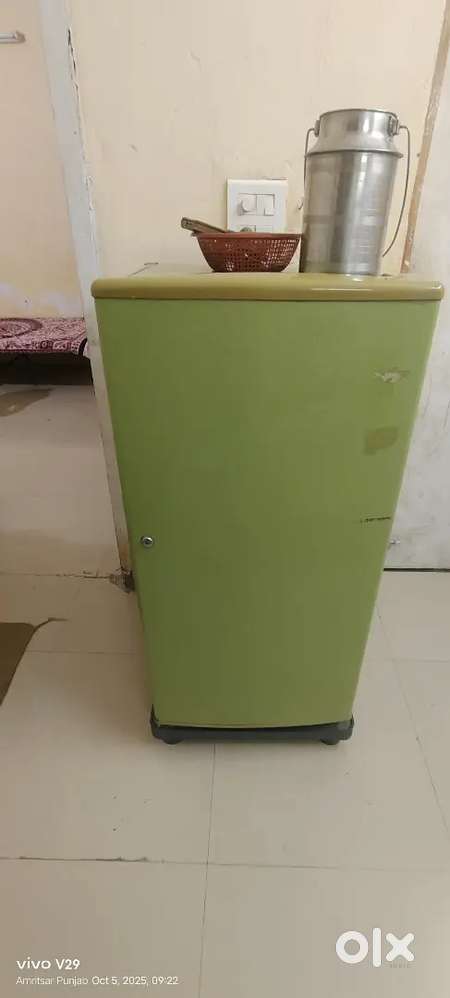 Lg single door fridge ..good condition