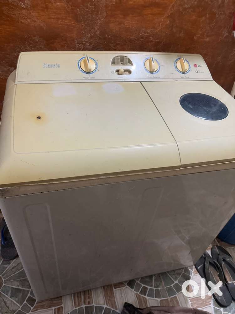 LG Model white color