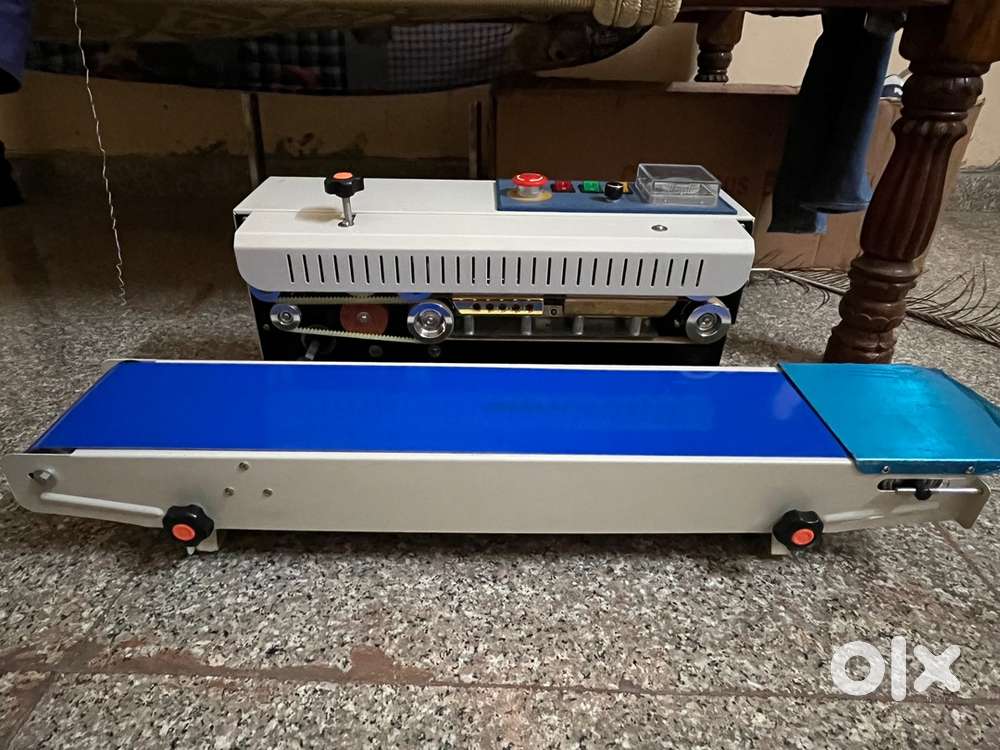 Band sealing machine