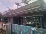 Adevade  35ലക്ഷം 3ബഡ്റും അറ്റാച്ഡ് കേണർ വെള്ളം