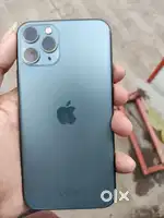 11 pro...256gb..battery 72