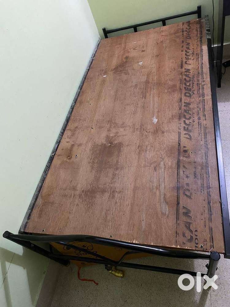 Plywood Single Bed