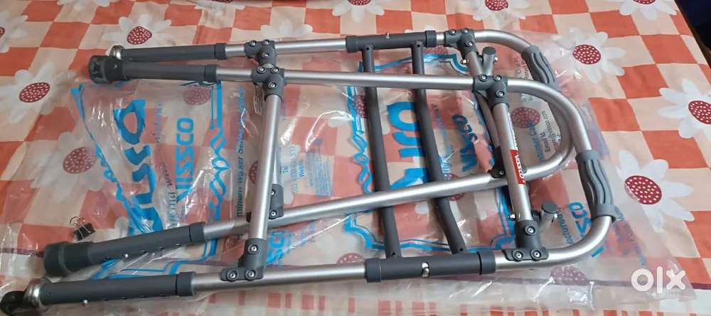 Unused Walker in 2700