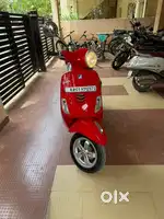 Vespa 125 in mint condition with new tyres and odometer