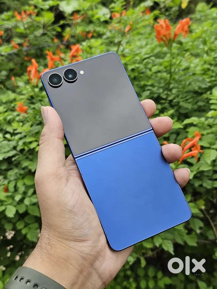 Samsung Z Flip 7 (15 days Old)
