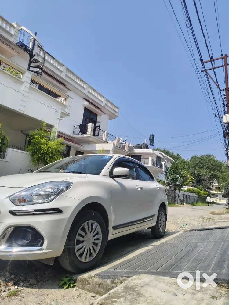 ड्राइवर की आवश्यकता है किसी को ड्राइवर की जॉब करनी हो तो कांटेक्ट करें