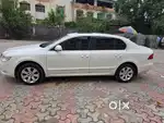 Skoda Superb 2013 Petrol 35000 Km Driven