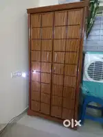 Almari wooden 2 Door Excellent Condition